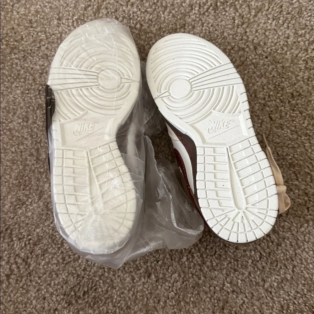 NEW Nike Dunk Retros, women’s size 6.5 - Picture 4 of 4